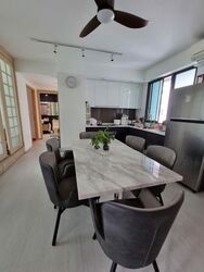 Esparina Residences (D19), Condominium #595530411